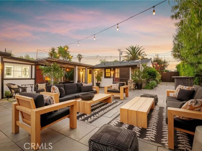 469 Oak, Laguna Beach CA 92651
