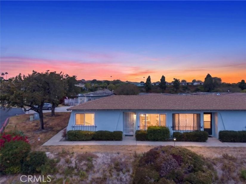 3839 Vista Campana 45, Oceanside CA 92057