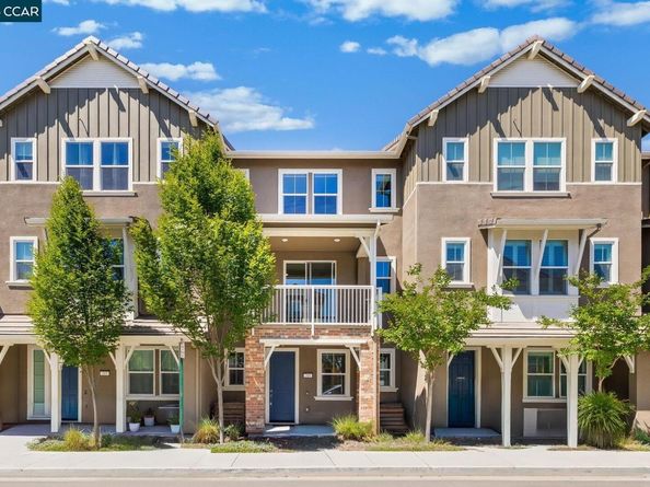 205 Plum Tree St, Livermore CA 94551