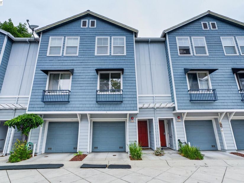 655 Veranda Cir, Hayward CA 94541