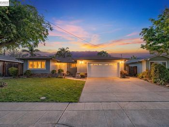 1317 Saint Mary Dr