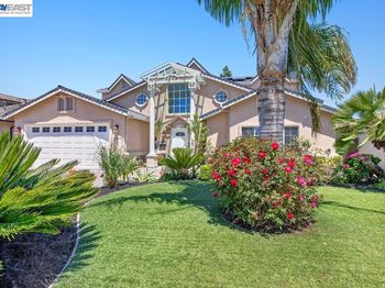 3249 Greenwood Dr