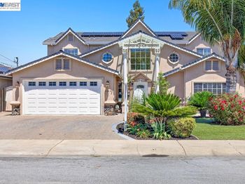 3249 Greenwood Dr