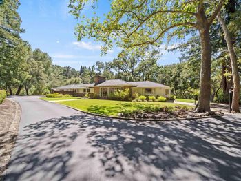 18 Sycamore Rd