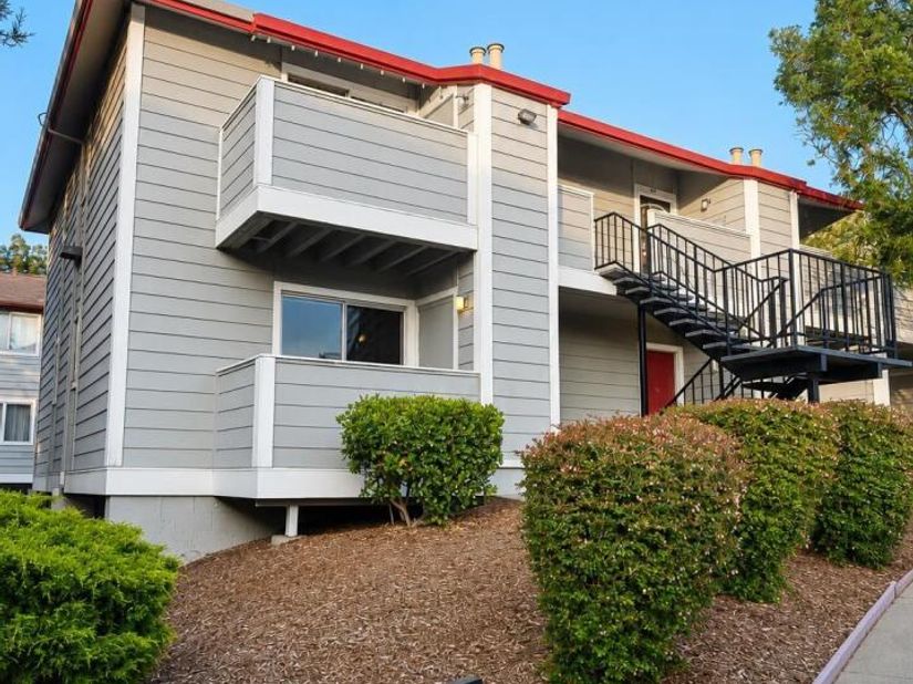 29629 Mountain Oak Ct 46, Hayward CA 94544