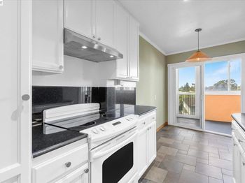 2137 Otis Dr