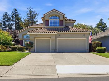 1011 Wynn Cir