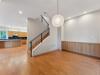 5917 Balboa