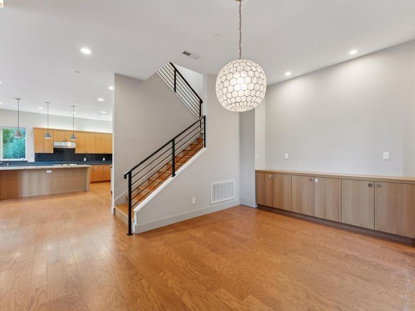 5917 Balboa, Oakland CA 94611