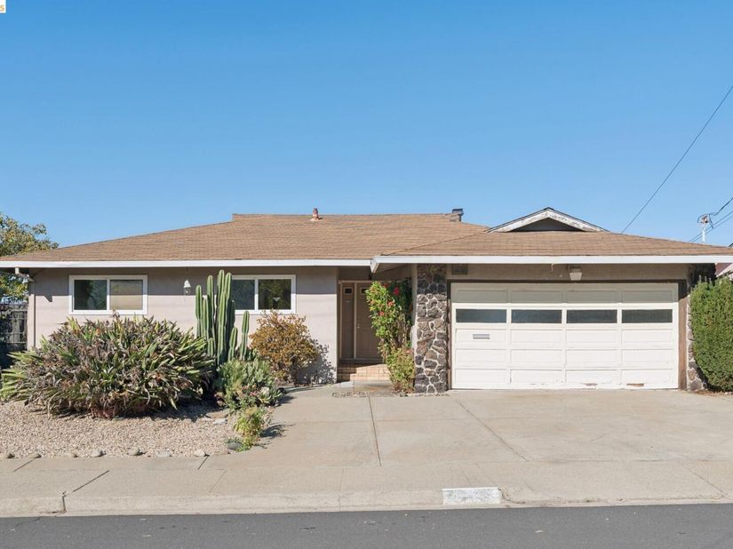 754 Crestview Dr, Pinole CA 94564