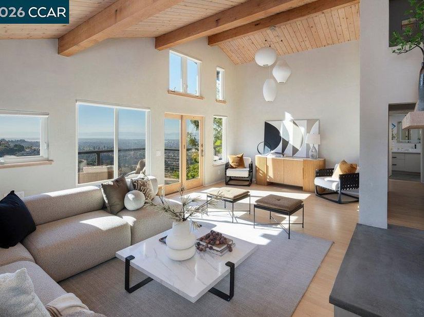 1046 Amito Dr, Berkeley CA 94705