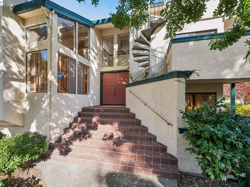 214 Baywood Rd, Alameda CA 94502