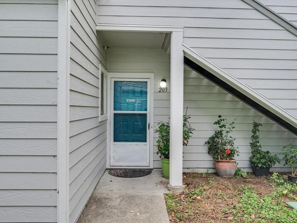 205 Dursey Dr, Pinole CA 94564