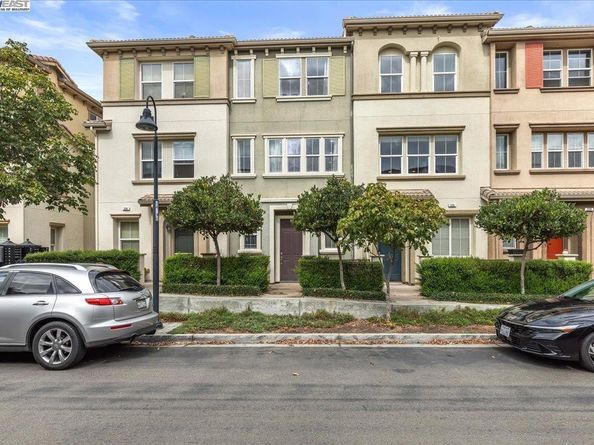 252 Sullivan Way, Hayward CA 94541