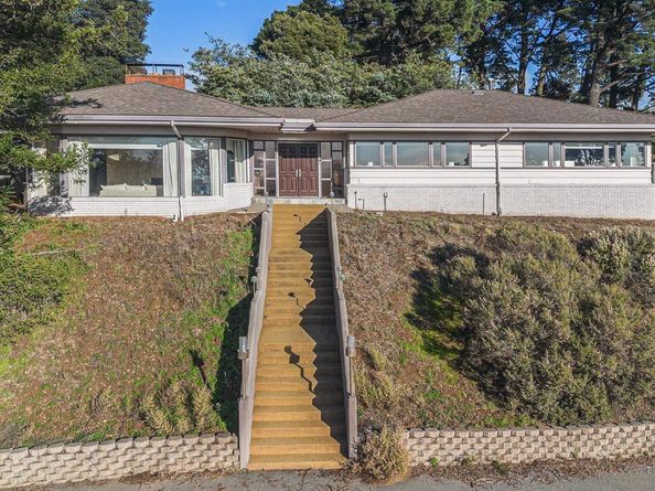 13460 Skyline Blvd, Oakland CA 94619