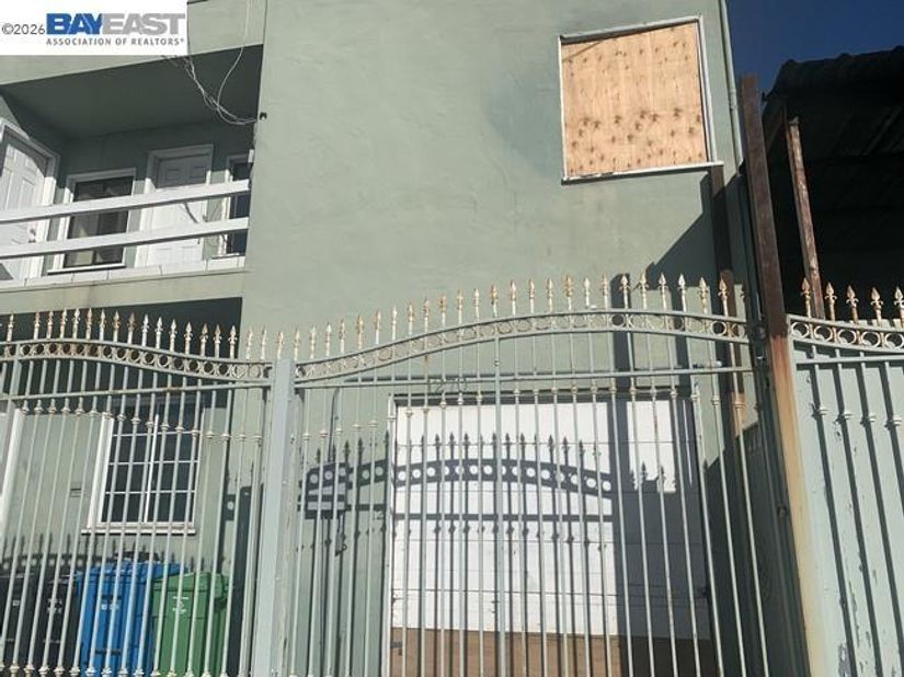 1278 Thomas Ave, San Francisco CA 94124