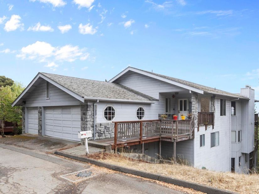 2745 Butters Drive, Oakland CA 94602