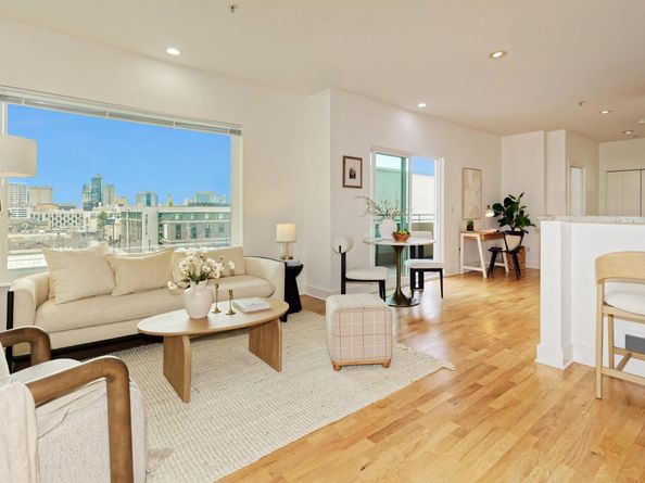 371 30th Street 404, Oakland CA 94609