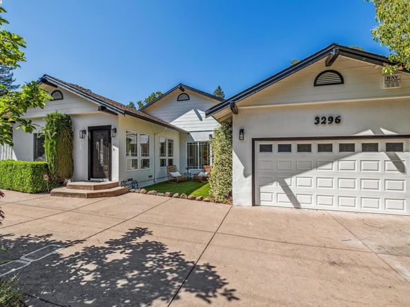 3296 Walnut Ln, Lafayette CA 94549