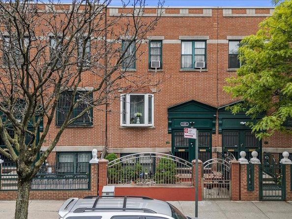 320 Marion Street, Brooklyn NY 11233