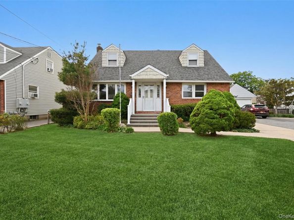 59 Central Avenue, Westbury NY 11590