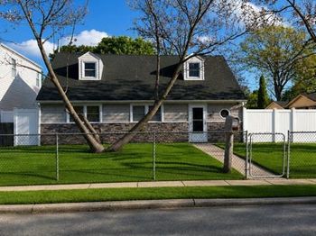 700 Sharon Road