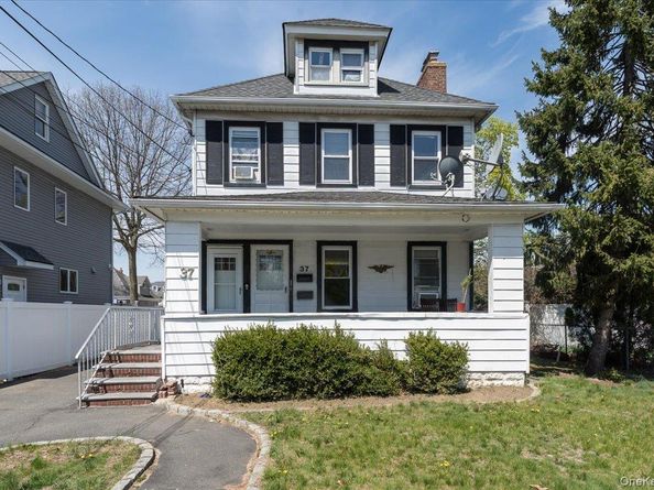 37 Catherine Street, Valley Stream NY 11580