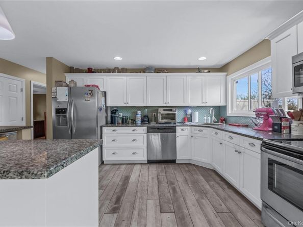 112 Rosemont Avenue, Farmingville NY 11738