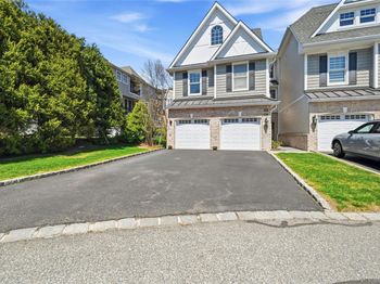 477 Pacing Way