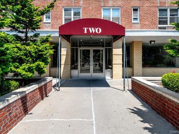 2 Sadore Lane
