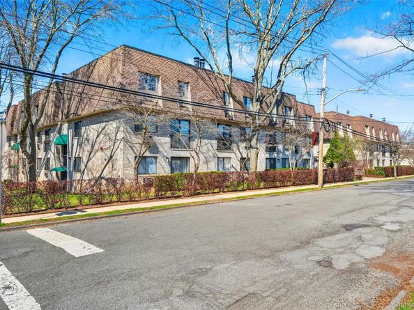 24 Carhart Avenue 211, White Plains NY 10605
