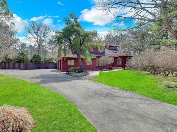 6 Liberty Lane, Miller Place NY 11764