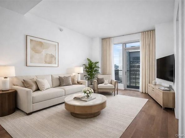 13327 39th Avenue PHC, Flushing NY 11354