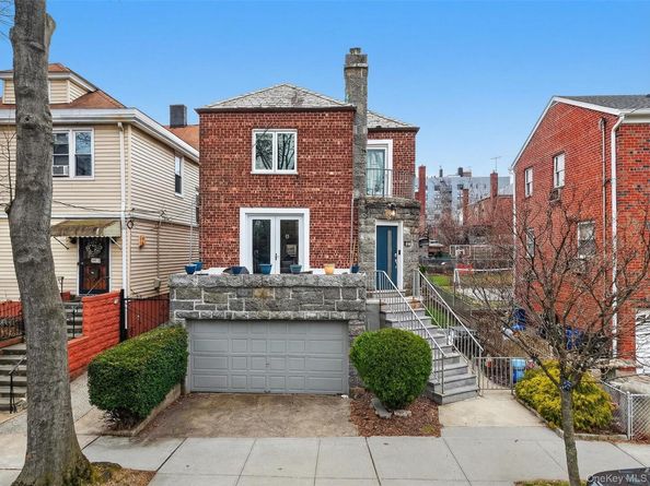 2033 Hering Avenue, Bronx NY 10461