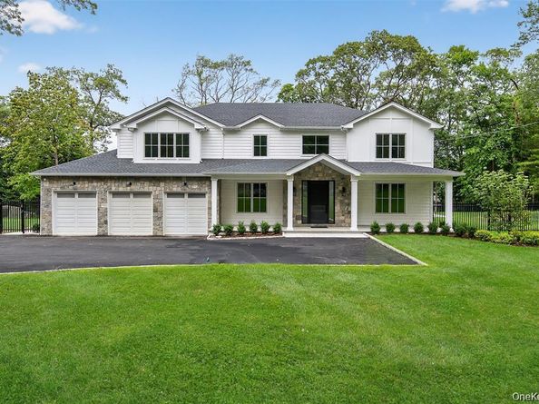 32 Pine Road, Syosset NY 11791