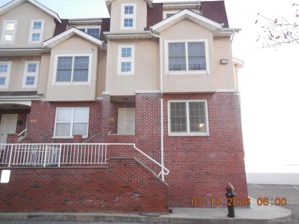 1 Patricia Lane 401, Bronx NY 10465