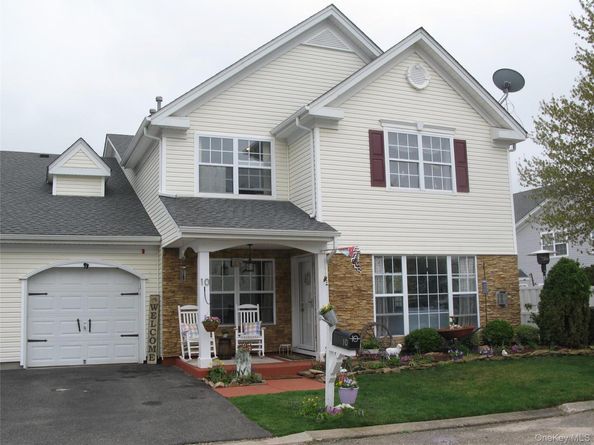 10 Tracie Lane, Middle Island NY 11953