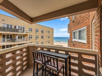 600 Shore Road