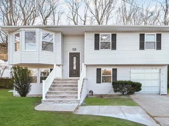9 Harmony Lane, Glen Cove NY 11542