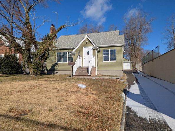 153 W Main Street, Kings Park NY 11754