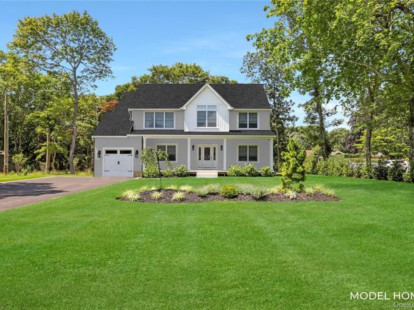 89 N South Street, Manorville NY 11949