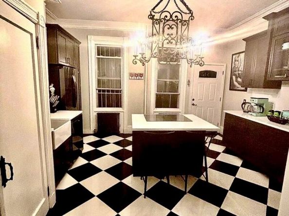 282 163rd Street E, Bronx NY 10451