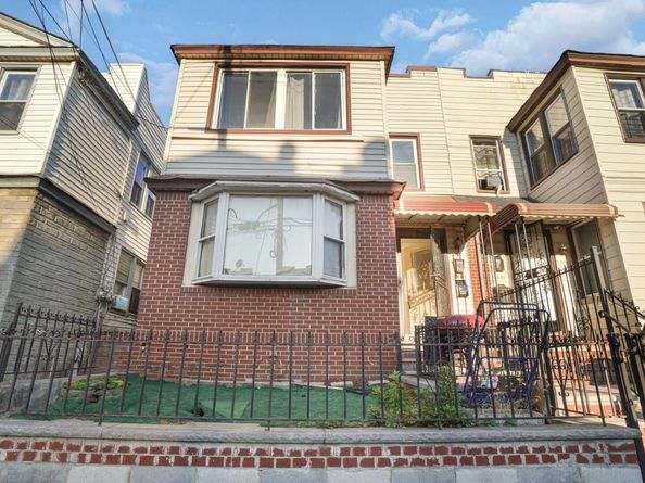 93-45 202nd Street, Hollis NY 11423