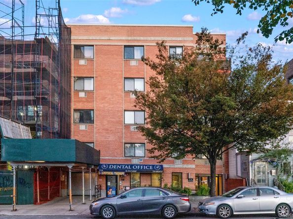 37-59 61 Street 5A, Woodside NY 11377