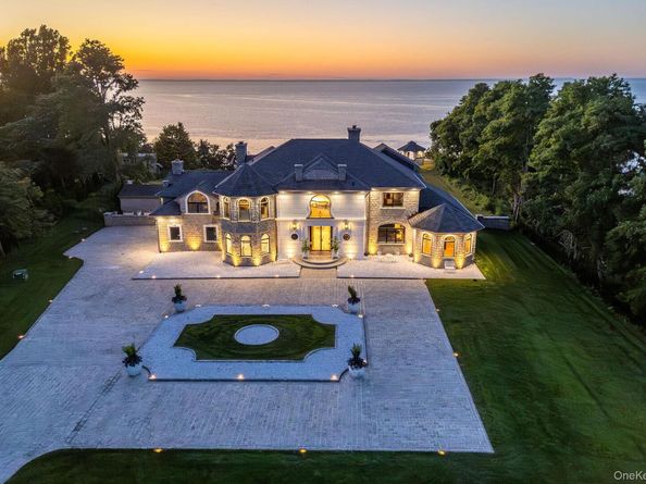 3875 Hallock Lane, Mattituck NY 11952