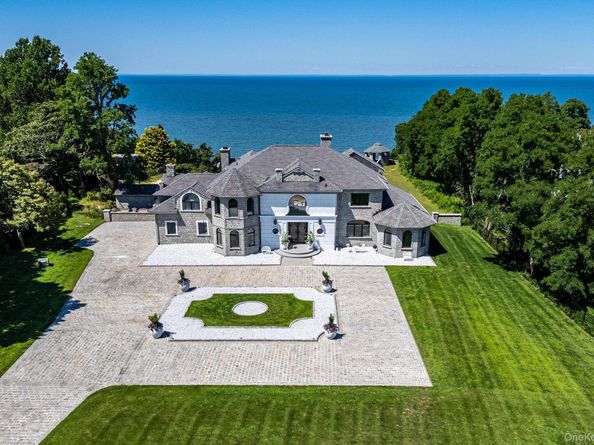 3875 Hallock Lane, Mattituck NY 11952