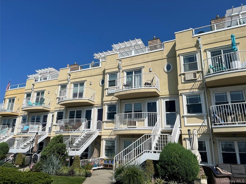 10008 Shore Front Parkway 20A, Rockaway Park NY 11694