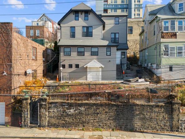 134 Buena Vista Avenue, Yonkers NY 10701