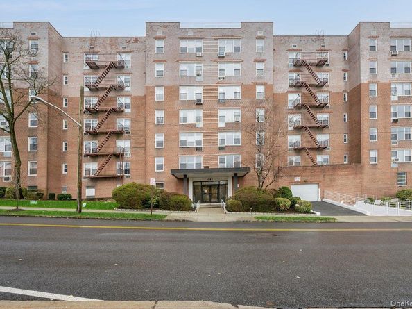1 Oakridge Place 1G, Eastchester NY 10709