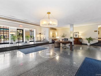 35 Parkview Avenue